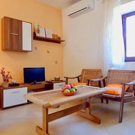 Lovley Rural With Garden 3*