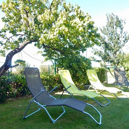 Lovley Rural With Garden Guest house Pula